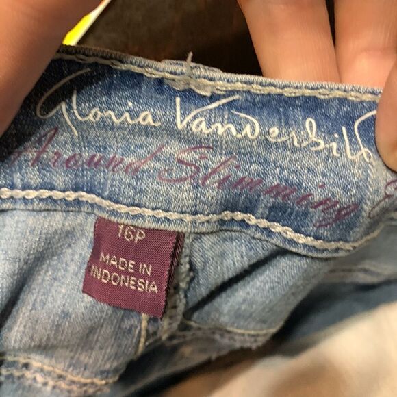 3for$20 jeans shorts size 16p - Picture 3 of 3